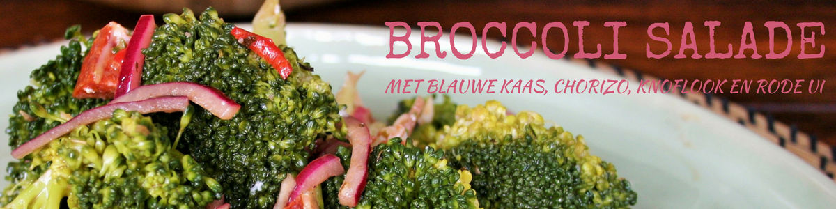Broccoli salade met ui knoflook blauwe kaas en chorizo. Een lekker, makkelijk & gezond recept voor avondeten.  