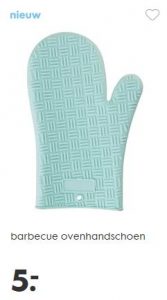 HEMA BBQ blauwe handschoen voor moederdag - 6x inspiratie voor Moederdag - Mels Feestje