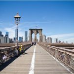 Brooklyn - over die brug MOET gelopen worden - Kijk uit voor fietsers - kan het ook fietsend doen