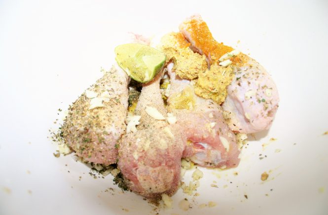 marinade voor de kip met knoflook mosterd citroen en olie - recept van mijn moeder - voor op de gas BBQ - Mels feestje en Feest hapjes"